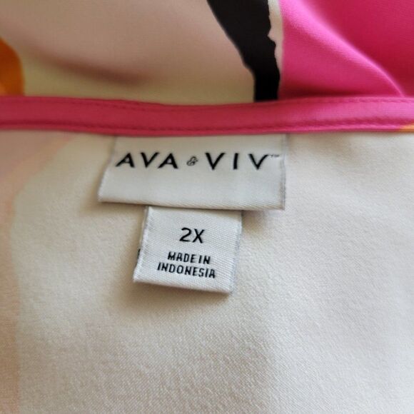 NEW Ava & Viv Tank Silky Strappy Colorful Geometric Adjustable Straps 2X NWT - Picture 7 of 8